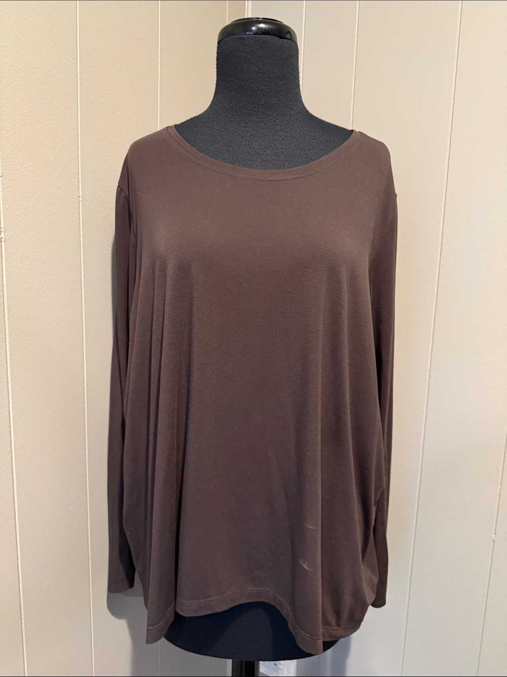 Athleta Women’s XL Brown Long Sleeve Scoop Neck Tee